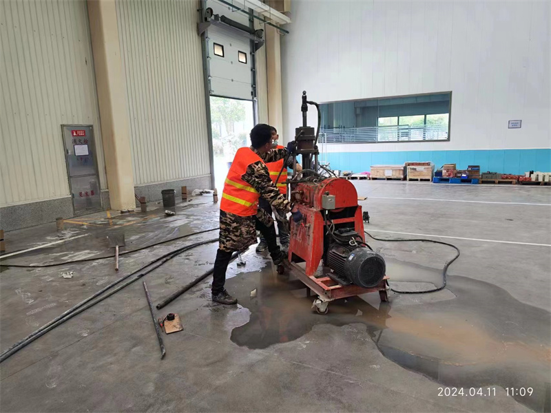 余干厂房地面下沉塌陷注浆加固施工